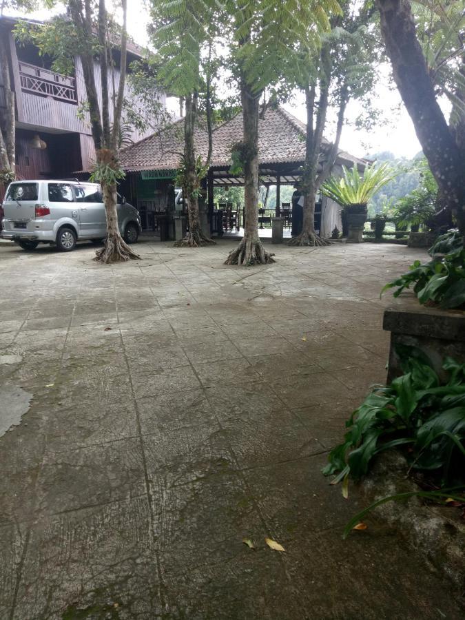Hotel Bintang Munduk Exterior foto