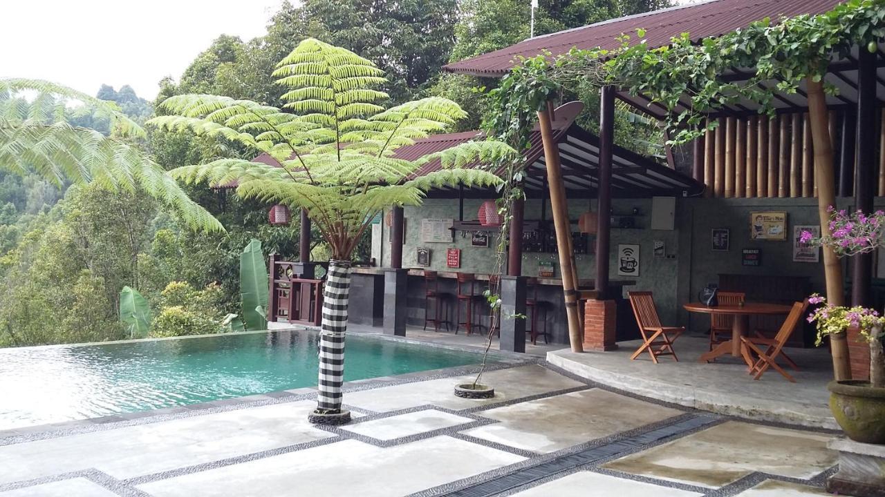 Hotel Bintang Munduk Exterior foto